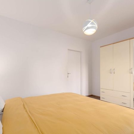 Newly Renovated Holiday Apartment Sirius Porec Esterno foto