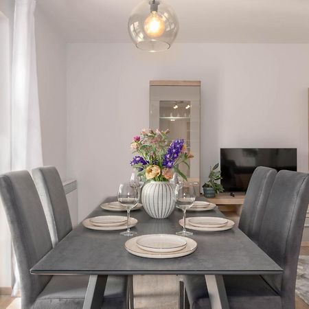 Newly Renovated Holiday Apartment Sirius Porec Esterno foto