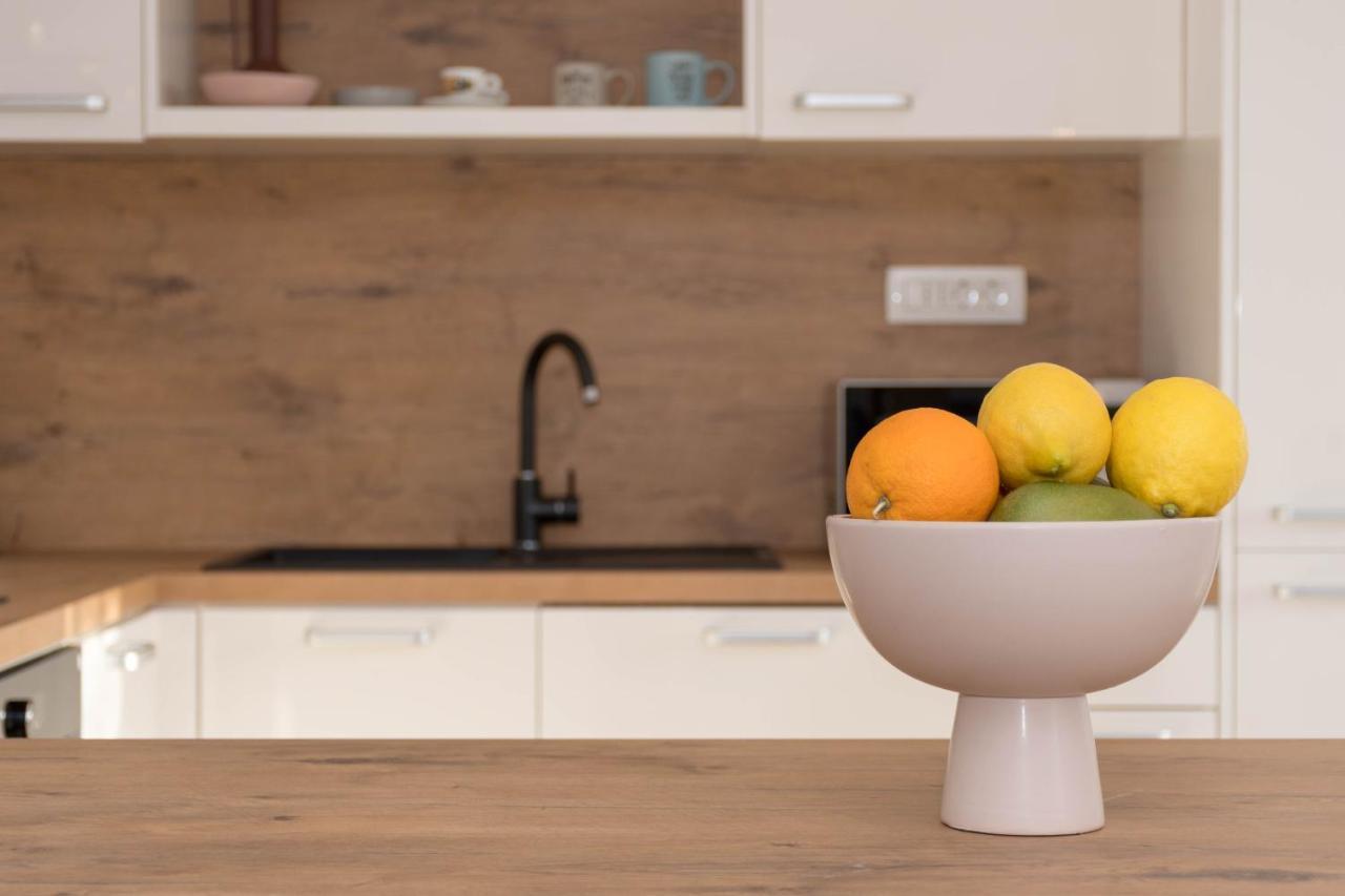 Newly Renovated Holiday Apartment Sirius Porec Esterno foto