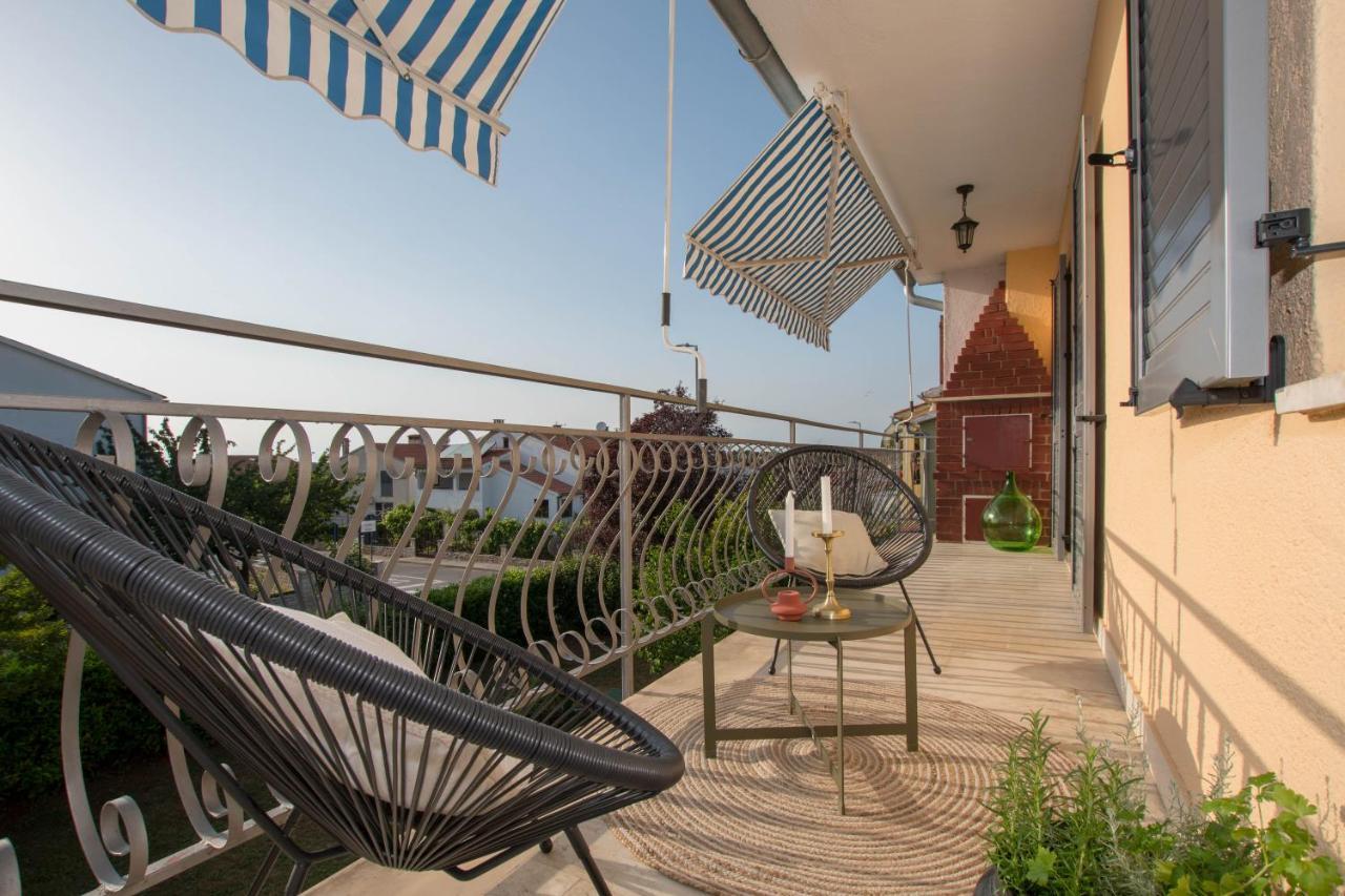 Newly Renovated Holiday Apartment Sirius Porec Esterno foto